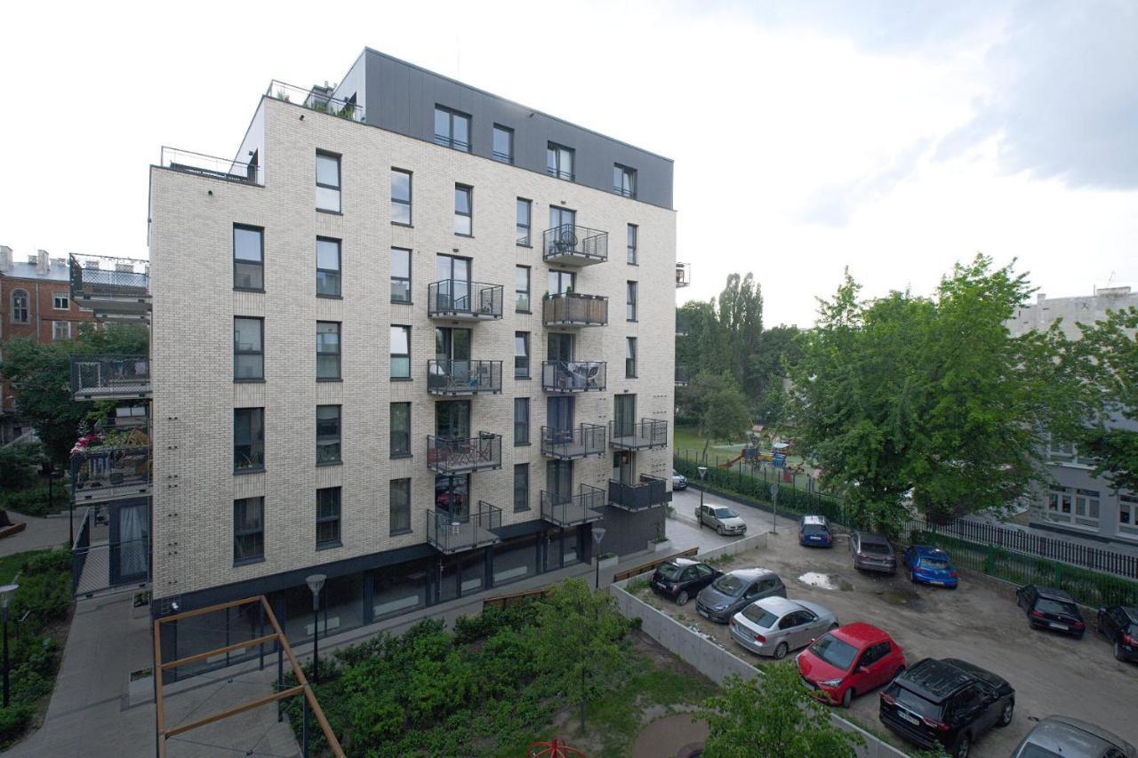 Apartamento 2Br Apt Strzelecka 24 With Balcony Varsovia Exterior foto